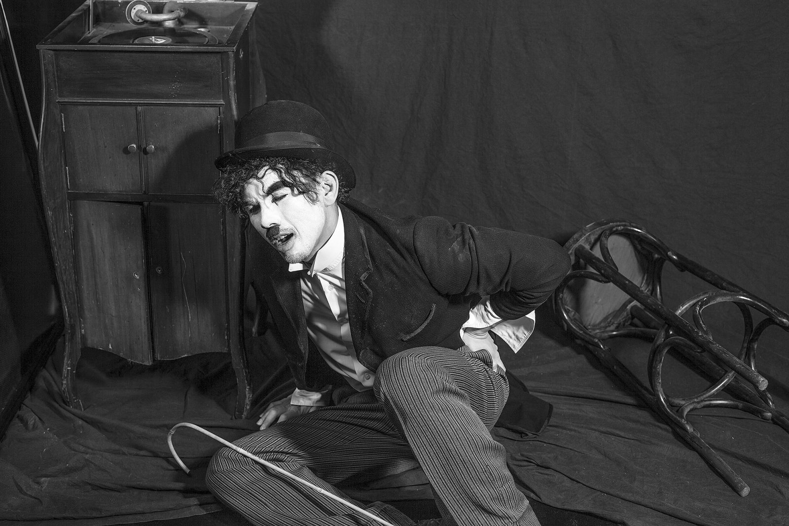 Projects Photography - Chaplin on floor